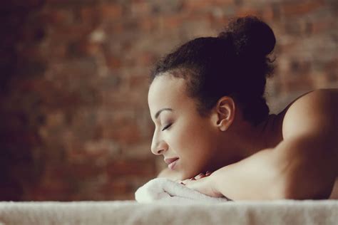 Massagem Sensual de Corpo Inteiro Massagem sexual Estremoz